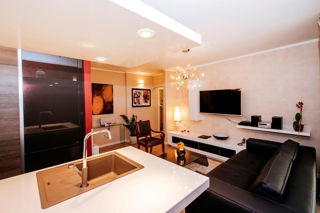 Suites One Zara Esterno foto